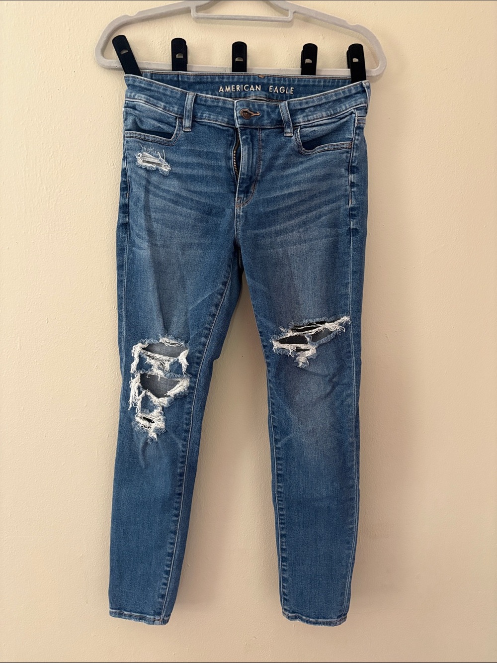 American Eagle Outfitters Ripped Medium Blue Skinny Jeans- 8 Short